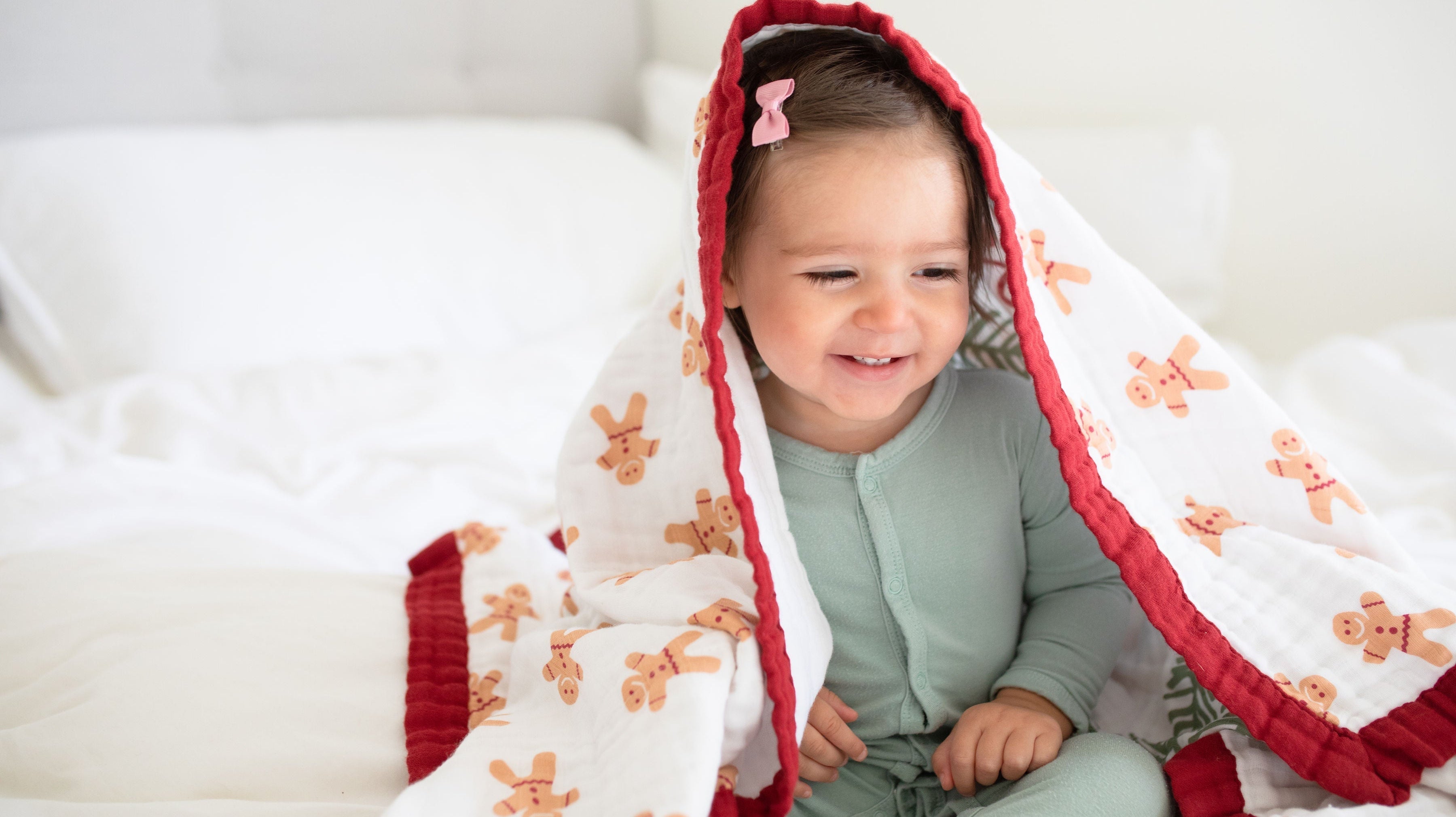 Thoughtful Holiday Gift Ideas for Babies in Canada