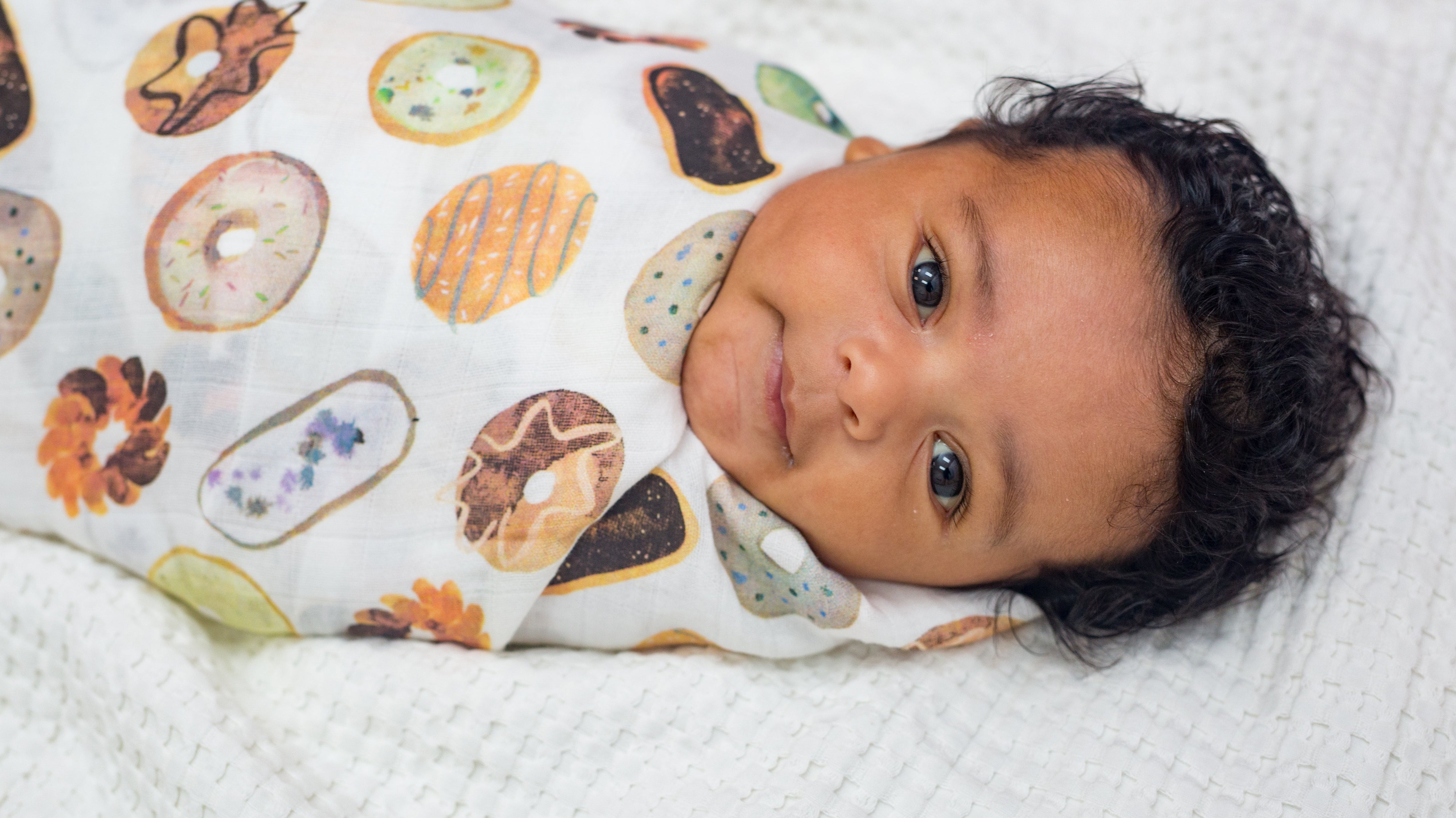 Swaddling Tips for Keeping Baby Cool This Spring