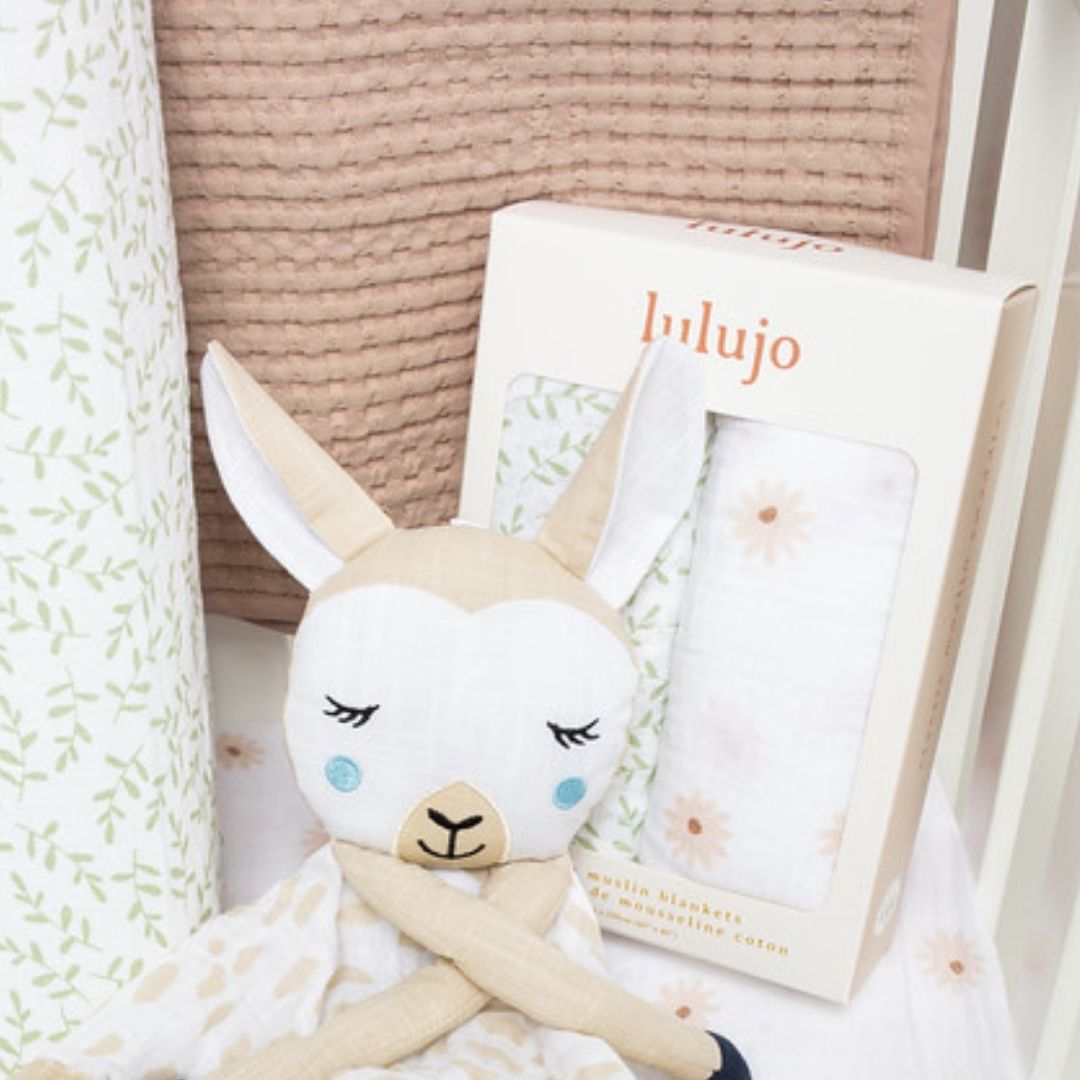 Lulujo muslin shops blanket