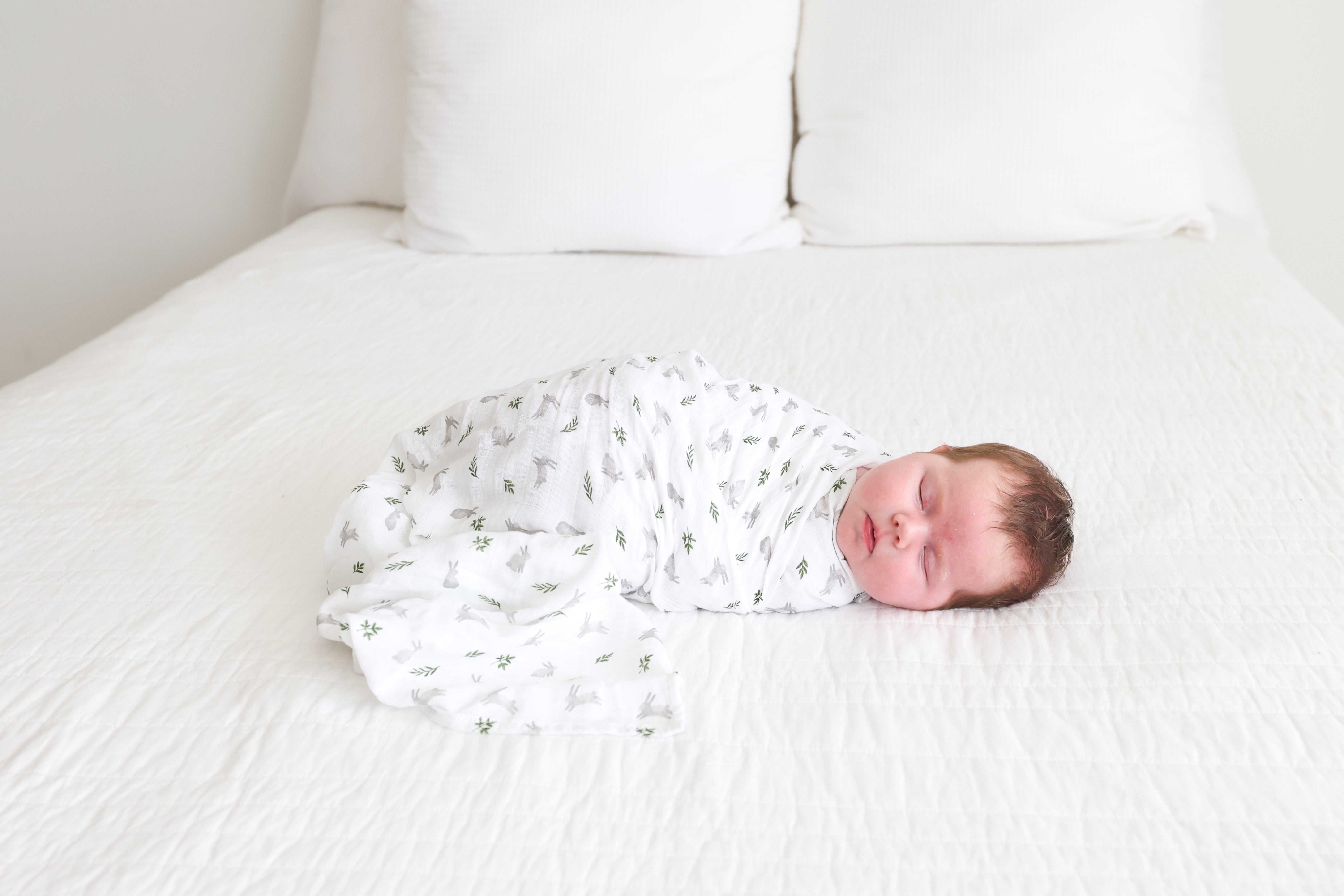 How to Swaddle a Baby to Sleep