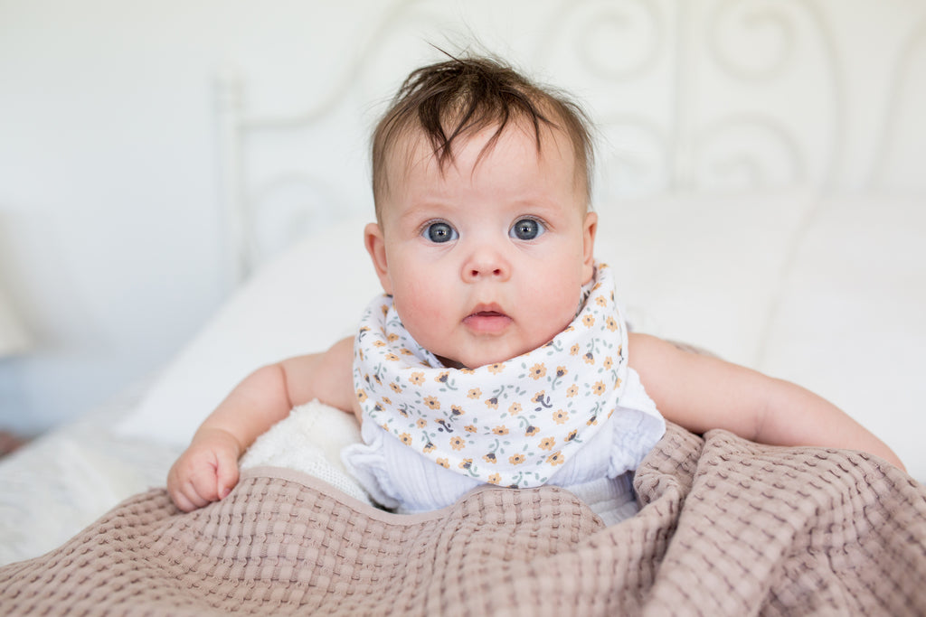 Holiday Bib Picks That Keep Baby Clean and Cute